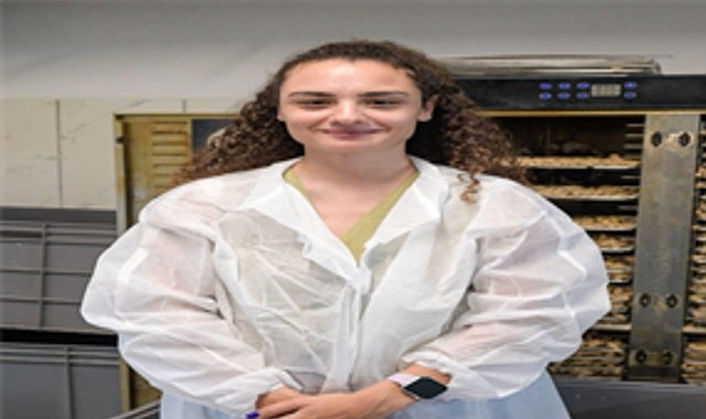 İzmir B&uuml;y&uuml;kşehir Belediyesi can dostlar i&ccedil;in mama &uuml;retiyor
