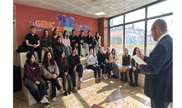 İzmir B&uuml;y&uuml;kşehir Belediyesi gen&ccedil;lerin sanat yolculuğunu destekliyor