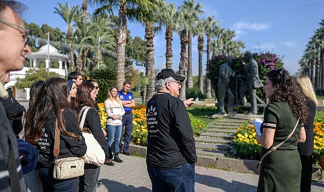 İzmir B&uuml;y&uuml;kşehir Belediyesi &ldquo;Kent Denet&ccedil;ileri&rdquo; d&ouml;nemini başlattı