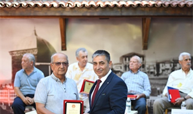 İzmir İtfaiyesi&rsquo;nin &ccedil;ınarları gen&ccedil; meslektaşları ile buluştu