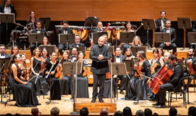 İzmir Oda Orkestrası'ndan Cumhuriyet Bayramı'na &ouml;zel muhteşem konser