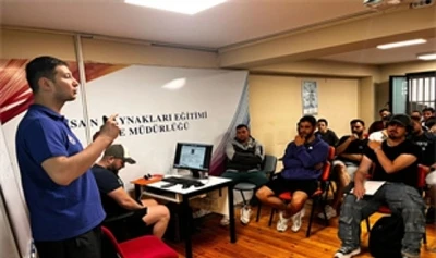 İzmir sahillerinde hayat n&ouml;beti