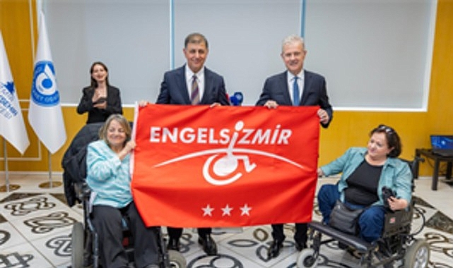 İzmir Ticaret Odası&rsquo;nda Kırmızı Bayrak gururu