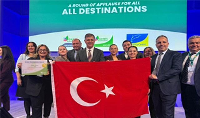 İzmir turizmde iddiasını b&uuml;y&uuml;t&uuml;yor