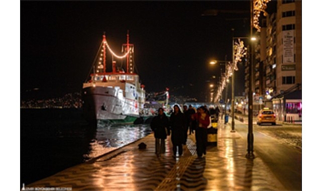 İzmir yeni yıla g&uuml;venle giriyor