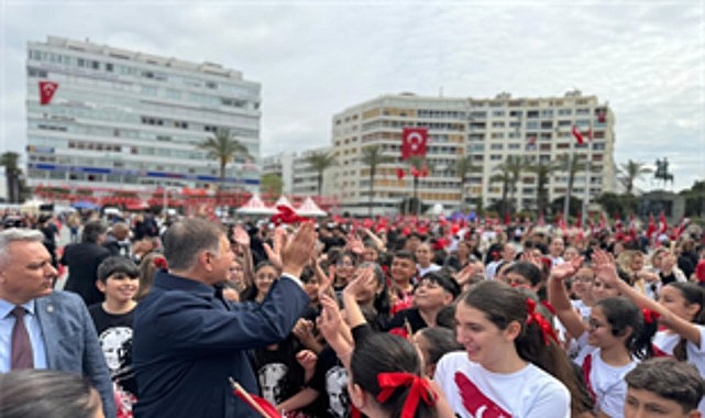 İzmir&rsquo;de 23 Nisan coşkusu