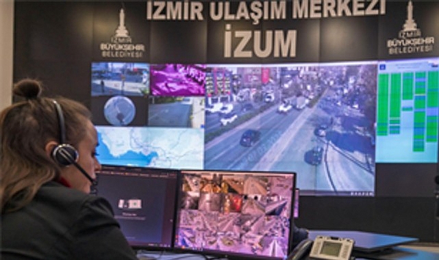 İzmir&rsquo;de &ldquo;akıllı&rdquo; kavşaklar ile akıcı trafik