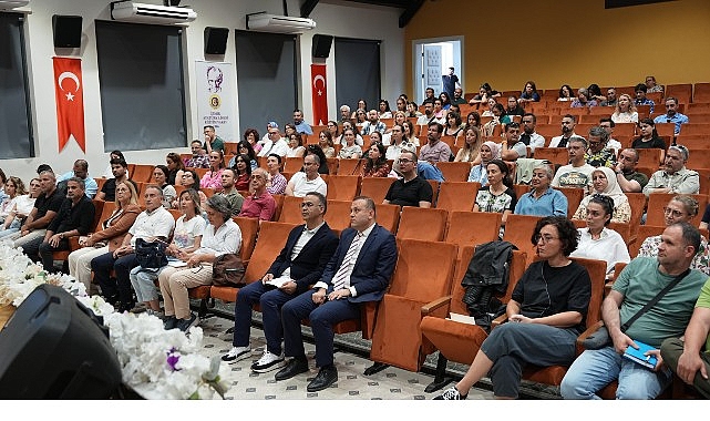 İzmir'de &Ouml;ğretmenlere Y&ouml;nelik Eğitim Ger&ccedil;ekleştirildi