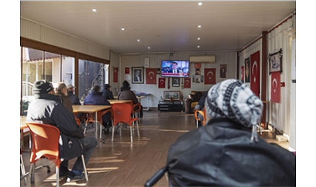 İzmir&rsquo;de sosyal belediyecilik ısıtıyor