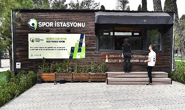 İzmir&rsquo;in ilk spor istasyonu Hasanağa Bah&ccedil;esi&rsquo;nde a&ccedil;ıldı