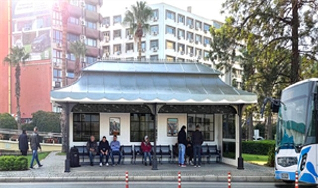 İzmir&rsquo;in kimliğini yansıtan simgesel durak