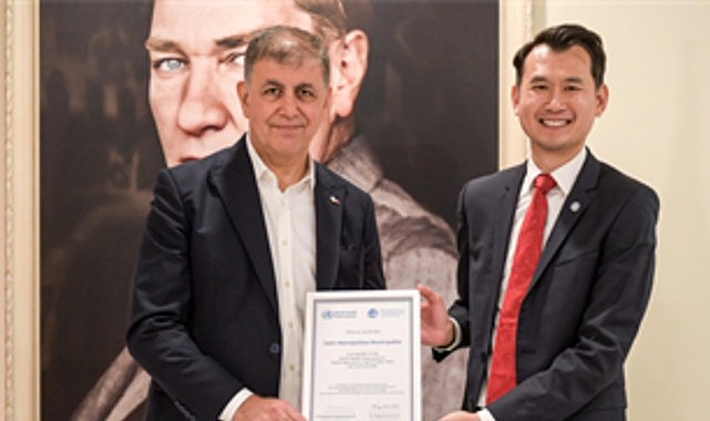 İzmir&rsquo;in Yaşlı Dostu Şehir unvanı tescillendi