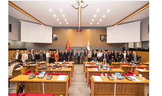 İZSU&rsquo;nun 45 milyar liralık 2026 b&uuml;t&ccedil;esi kabul edildi