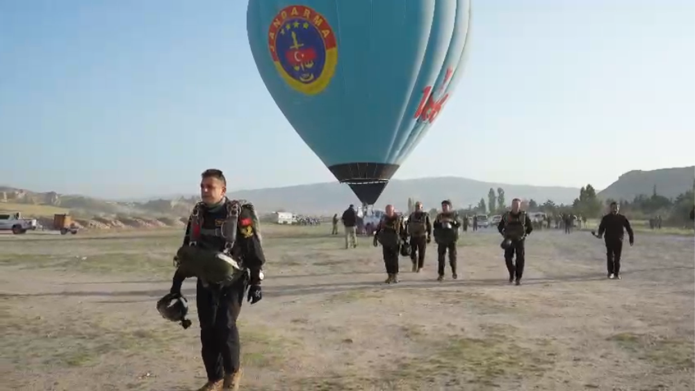 Kapadokya Semalarında Jandarma R&uuml;zgarı