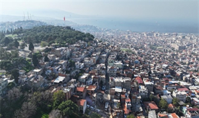 Kadifekale&rsquo;de tahliye ve yıkımlar s&uuml;r&uuml;yor