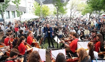 Kadık&ouml;y Kitap G&uuml;nleri heyecanı s&uuml;r&uuml;yor