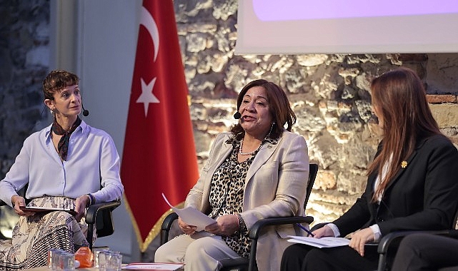 Kadınlar ve ekonomik g&uuml;&ccedil;lenme Konak&rsquo;ta masaya yatırıldı