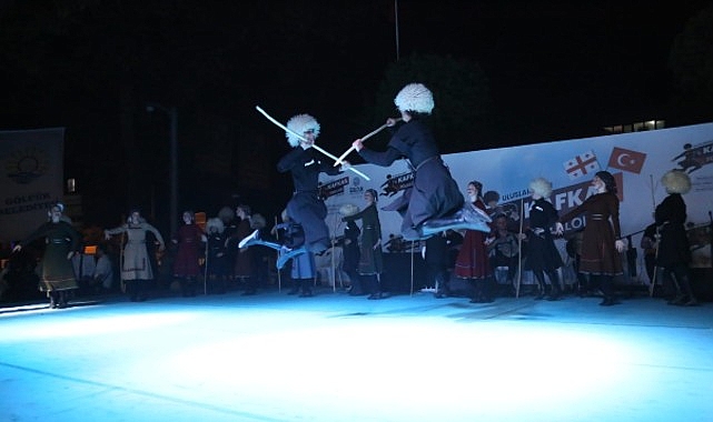 Kafkas Halk Oyunları G&ouml;lc&uuml;k&rsquo;te Resital Sunacak