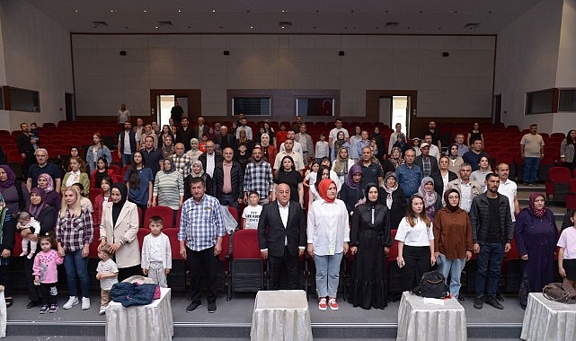 Kahramankazan&rsquo;da Miniklerden Reng&acirc;renk Yıl Sonu G&ouml;sterisi
