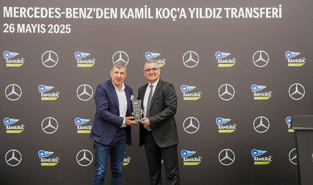 K&acirc;mil Ko&ccedil;,  100. yılına Mercedes-Benz T&uuml;rk otob&uuml;sleriyle ilerliyor