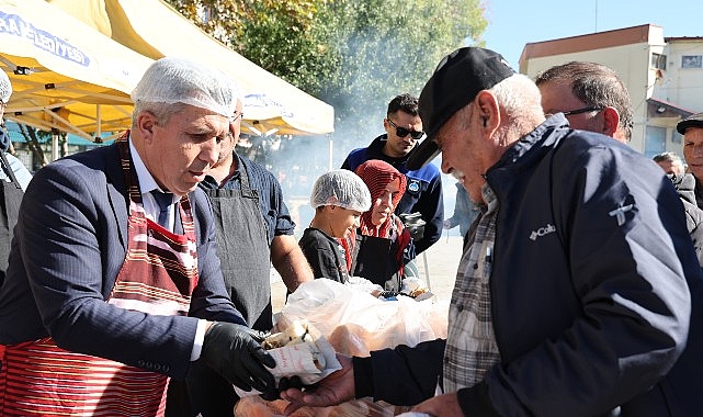 Kandıra 2. Hamsi Festivalinde Lezzet, K&uuml;lt&uuml;r ve Kardeşlik Tek Sofrada!