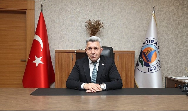 Kandıra Belediye Başkanı Erol &Ouml;lmez,  1 Mayıs Emek ve Dayanışma G&uuml;n&uuml; mesajında, emek ve alın terinin kutsiyetine vurgu yaptı.