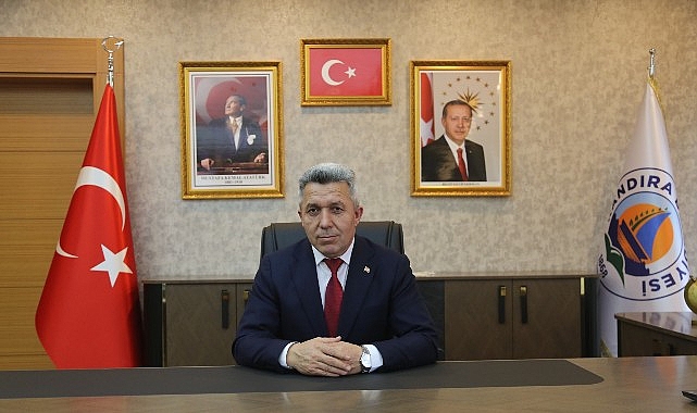 Kandıra Belediye Başkanı Erol &Ouml;lmez 19 Mayıs Atat&uuml;rk&rsquo;&uuml; Anma, Gen&ccedil;lik ve Spor Bayramı Mesajı yayınladı.
