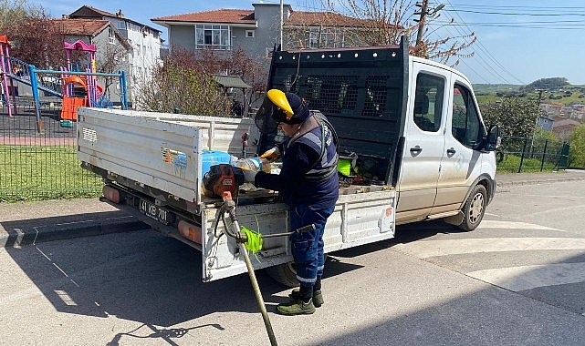 Kandıra&rsquo;da Ot Bi&ccedil;me ve İla&ccedil;lama Seferberliği