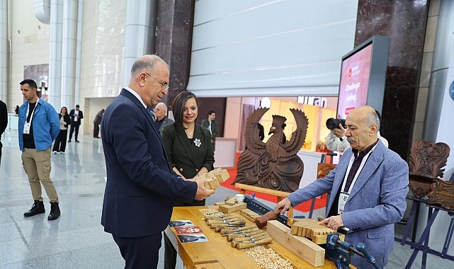 Karabağlar Belediyesi&rsquo;nden mobilya sekt&ouml;r&uuml;ne g&uuml;&ccedil;l&uuml; destek