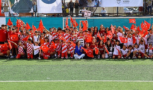 Karabağlar &rsquo;da Amat&ouml;r Spor Kul&uuml;plerine B&uuml;y&uuml;k Destek