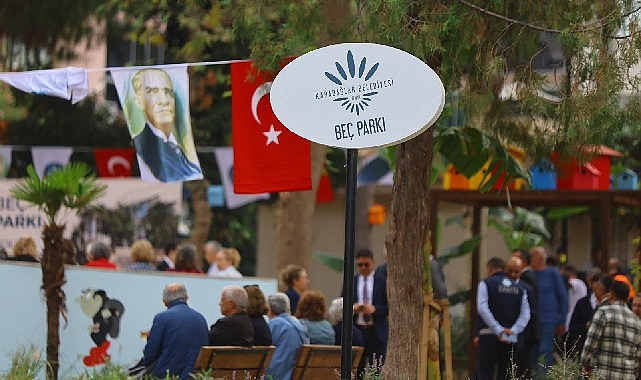 Karabağlar &lsquo;da Parklar Yenileniyor, Mahalleler G&uuml;zelleşiyor