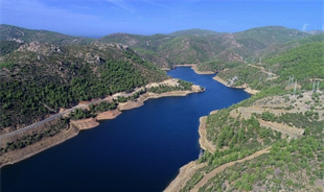 Karareis Barajı devreye girdi, &Ccedil;eşme'de zorunlu kesintiler bitti