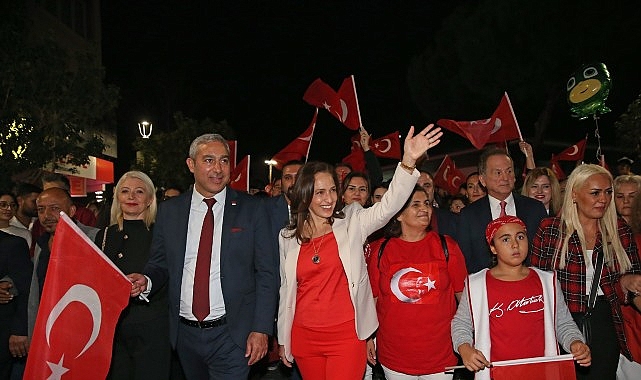 Karşıyaka 29 Ekim&rsquo;de gelincik tarlasına d&ouml;n&uuml;şecek!