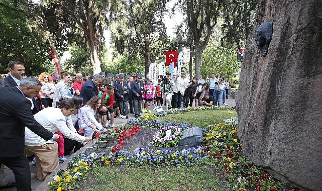Karşıyaka&rsquo;da binler Z&uuml;beyde Anne&rsquo;ye koştu!