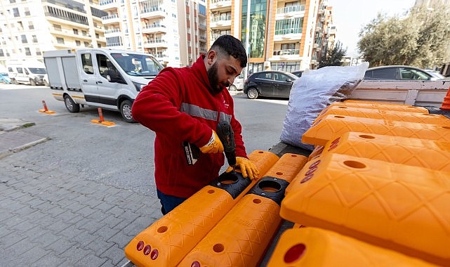 Karşıyaka&rsquo;da &ccedil;&ouml;p toplama verimliliği i&ccedil;in dubalı &ouml;nlem