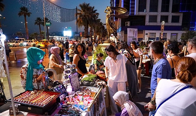 Karşıyaka&rsquo;da &ldquo;El Emeği Gece Pazarı&rdquo; başlıyor
