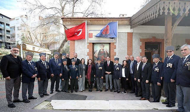 Karşıyaka&rsquo;da gaziler ve şehit ailelerine anlamlı ziyaret