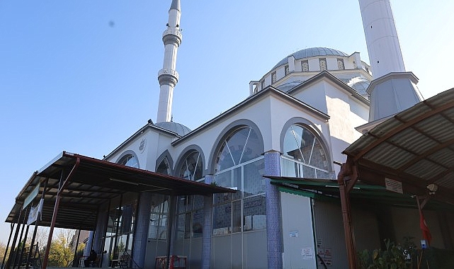 Kartepe Abd&uuml;lhamit Han Camii&rsquo;ne estetik g&ouml;r&uuml;n&uuml;m