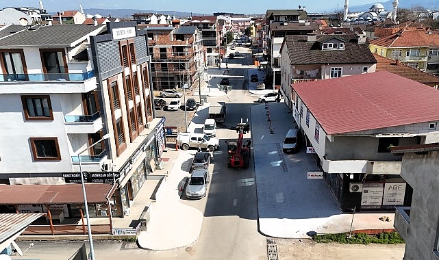 Kartepe İstasyon Mahallesi&rsquo;nde hummalı &ccedil;alışma