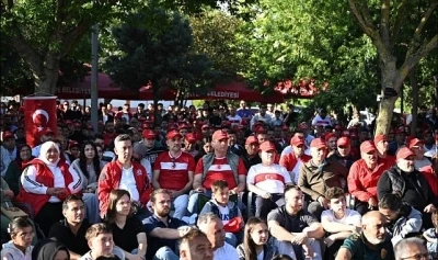 Kartepe Milli Takım İ&ccedil;in Tek Y&uuml;rek Oldu