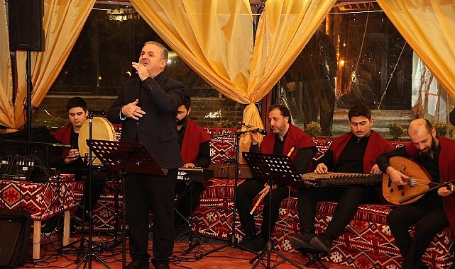 Kartepe&rsquo;de İlahi Dinletisi G&ouml;n&uuml;llere Dokundu