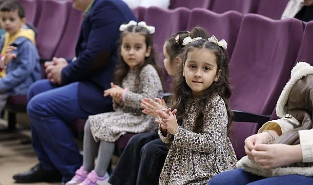 Kartepe&rsquo;de Tiyatro R&uuml;zgarı