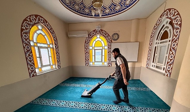 Kartepe&rsquo;nin Camileri Bayram Sabahına Işıl Işıl Giriyor