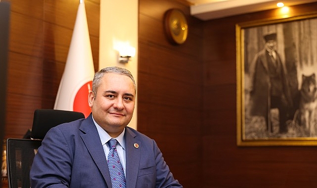 Ke&ccedil;i&ouml;ren Belediye Başkanı Dr. Mesut &Ouml;zarslan`ın 30 Ağustos Zafer Bayramı Kutlama Mesajı