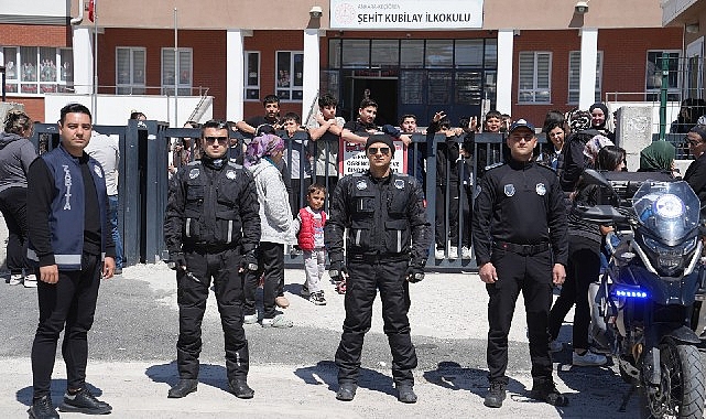Ke&ccedil;i&ouml;ren zabıtasından &ouml;ğrenci g&uuml;venliği i&ccedil;in yoğun mesai