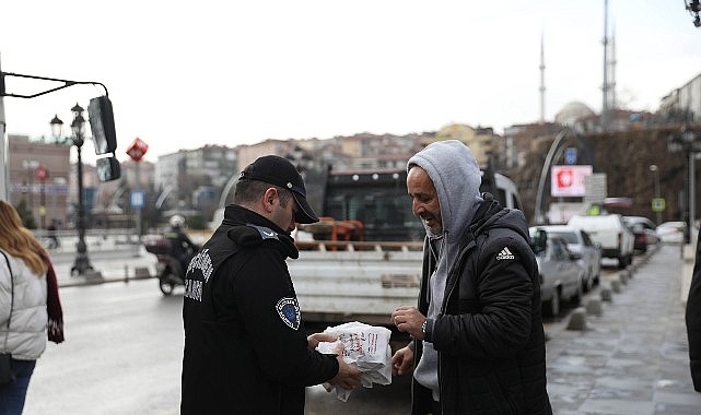 Ke&ccedil;i&ouml;ren&rsquo;de Berat Kandili Paylaşmayla Ta&ccedil;landı