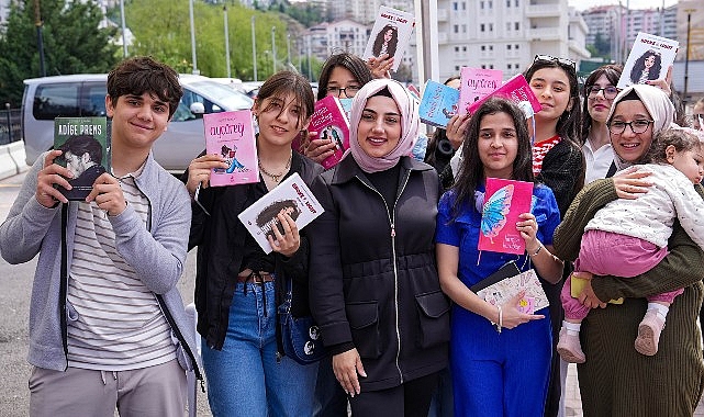 Ke&ccedil;i&ouml;ren&rsquo;de yazarlar ge&ccedil;idi yaşandı