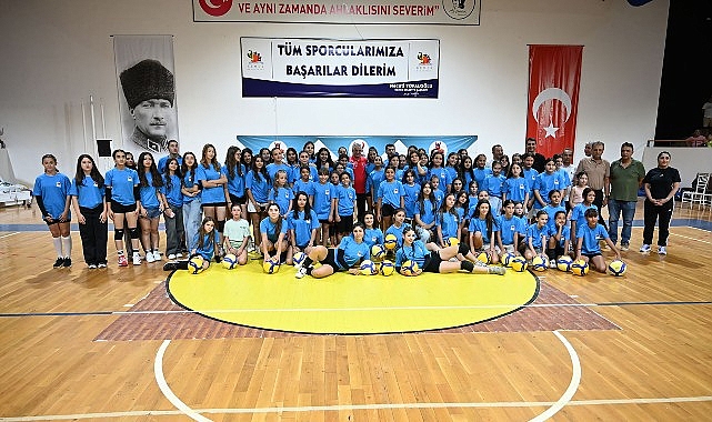 Kemer Belediyesi &ccedil;ocukları ve gen&ccedil;leri sporla buluşturuyor