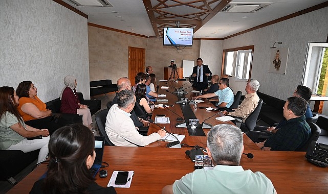 Kemer Belediyesi&rsquo;nde halkla ilişkiler ve iletişim semineri
