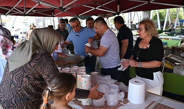 Kemer Belediyesi&rsquo;nin aşure ikram programı başladı